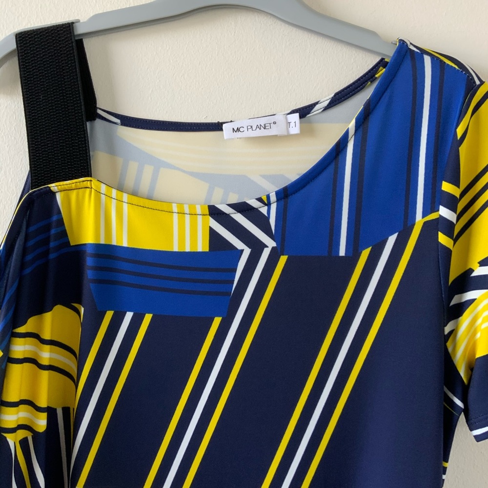 Clothing company selling French Fashion - Picture 6 of 6